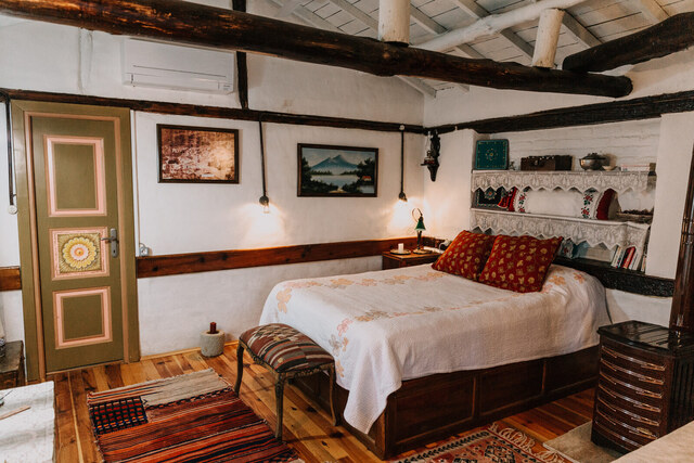 Cottage 3 6