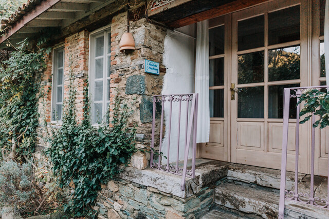 Cottage 4 2
