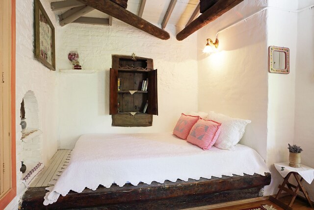 Cottage 4 3