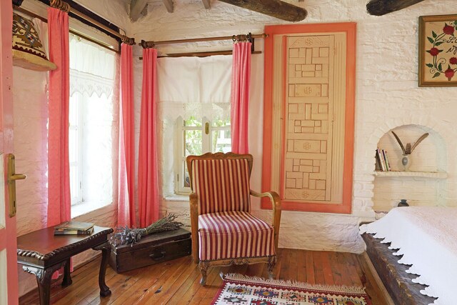 Cottage 4 4