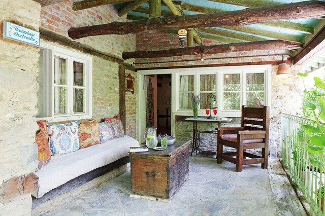 Cottage 6 7