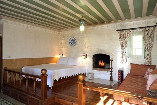 Tower House 4 3